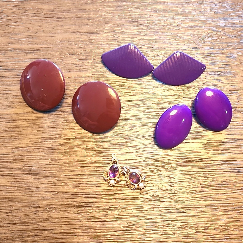 Lot of 3 costume earrings